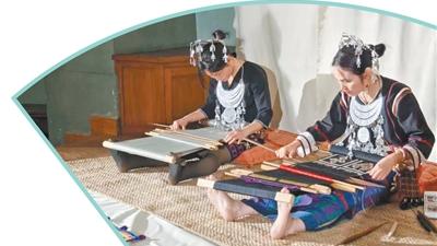 Hainan's Li brocade weaves its way to global stage