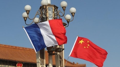 Chinese, French FMs hold phone talks on bilateral, int'l affairs
