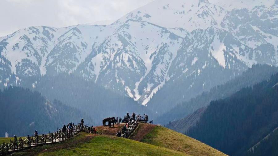 China's Xinjiang unveils 6 new scenic highway routes to boost tourism