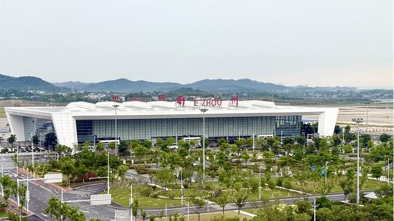 Asia's first professional cargo hub airport emerges in C China