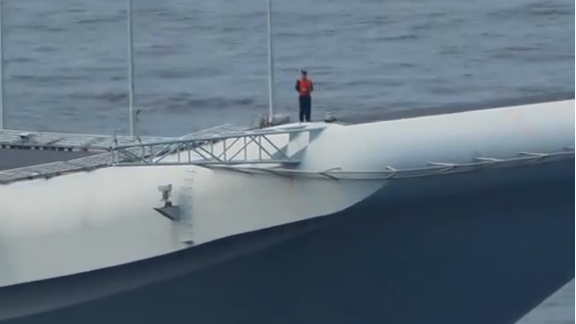 Long take of aircraft carrier Shandong