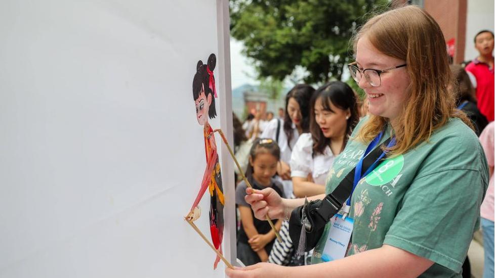 Cultivating new generation of envoys for China-U.S. friendship