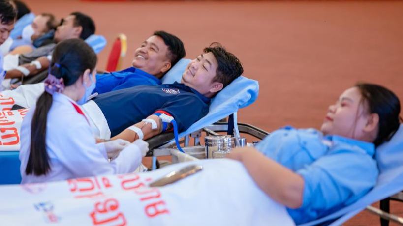 Blood donation organized amid border clashes between Cambodian, Thai soldiers