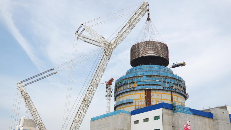 CB20 module for 3rd unit of Haiyang Nuclear Power Plant lifted and positioned in E China