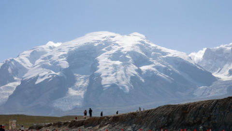 Tourists visit Tajik Autonomous County in China's Xinjiang