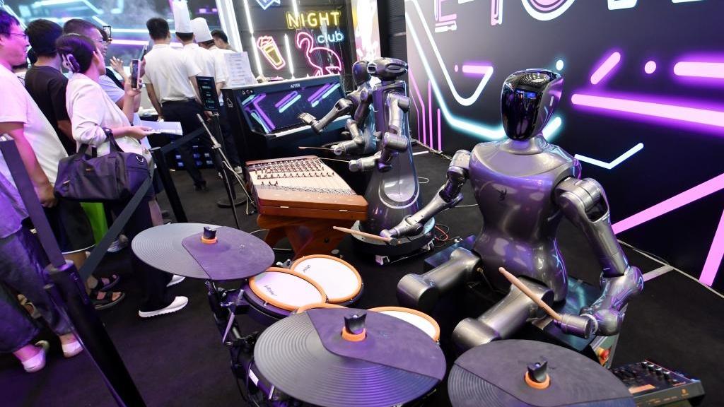 Humanoid robots highlighted at World Robot Conference in Beijing