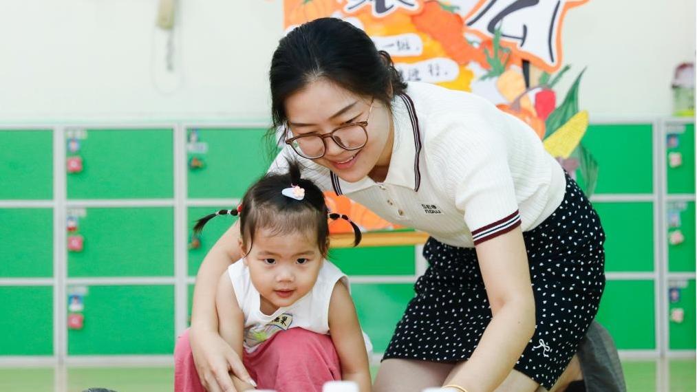Children across China enjoy various activities during summer vacation