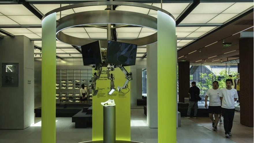 "Debut economy" creates new consumption trend in Chengdu