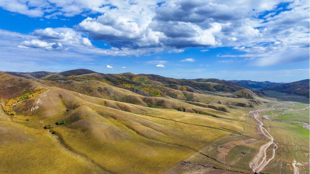 Autumn scenery of Hanshan Mountain in China's Inner Mongolia