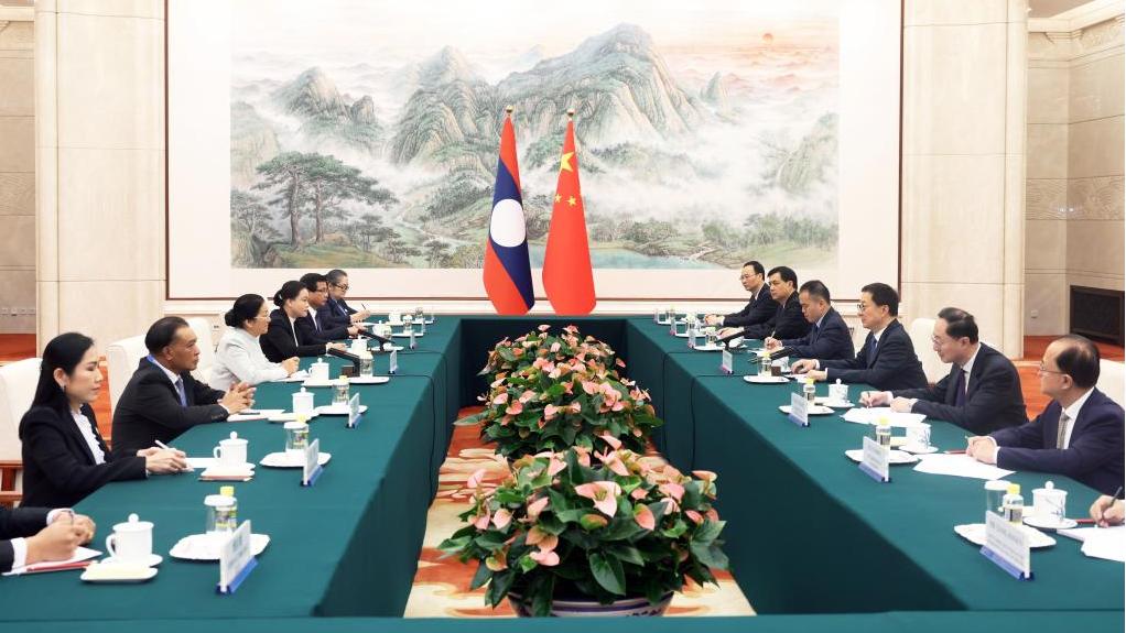 Chinese vice president meets Lao vice president