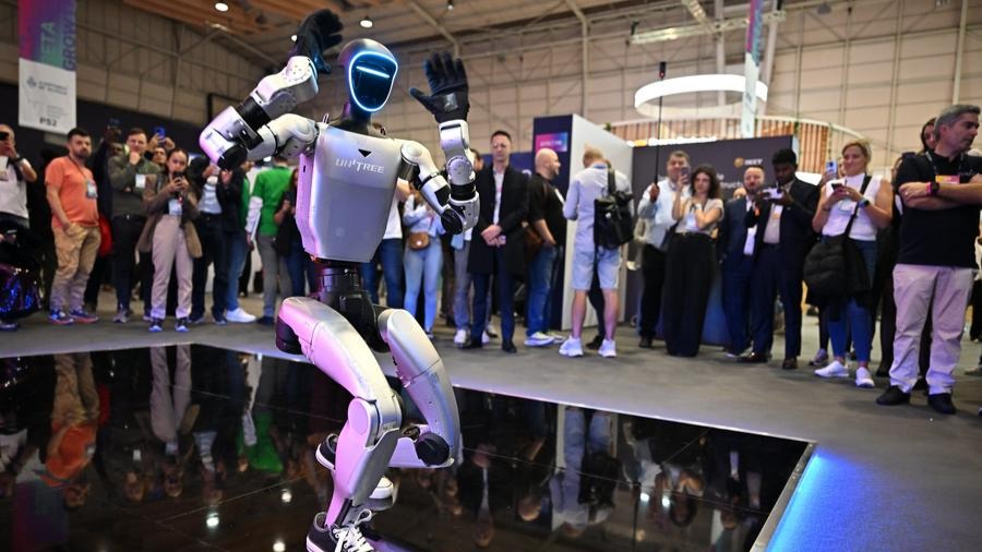 Chinese robotics steals spotlight at Web Summit in Lisbon
