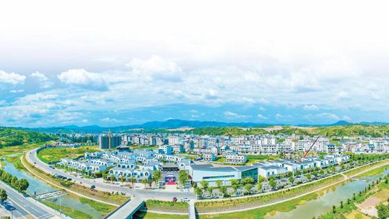 County in C China's Hubei cultivates thriving turquoise industry