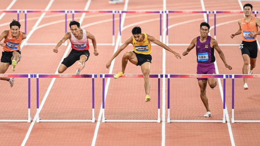 15th National Games: 400m hurdles final of athletics