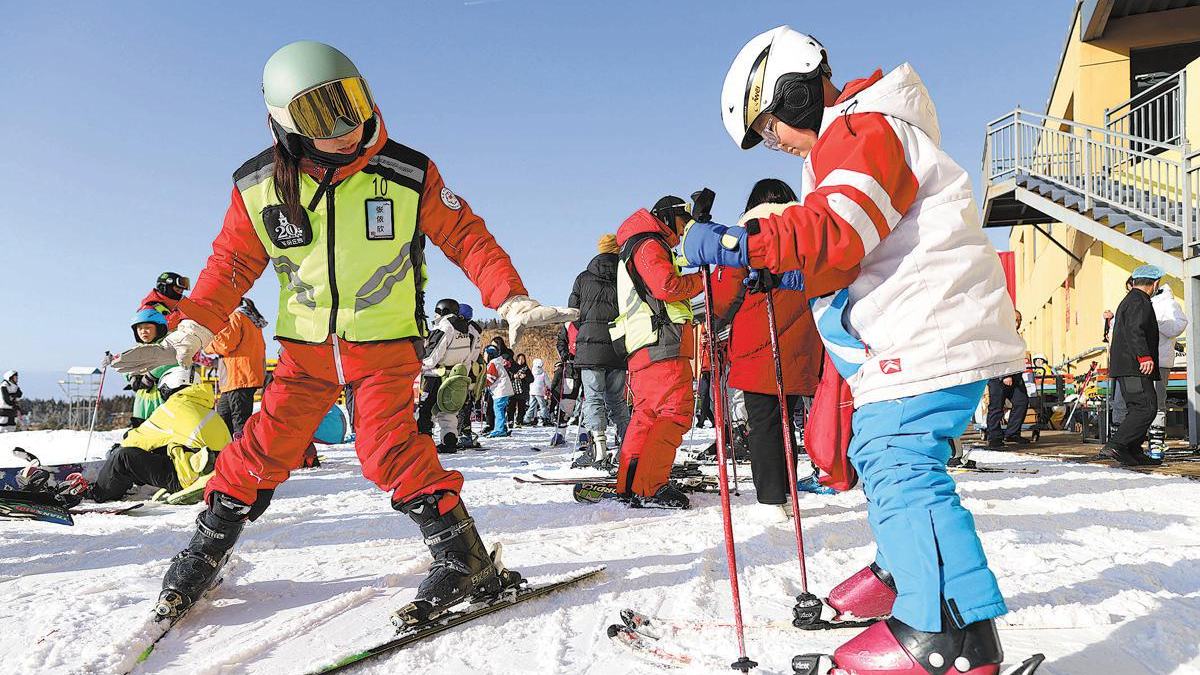 Weekenders head to resorts