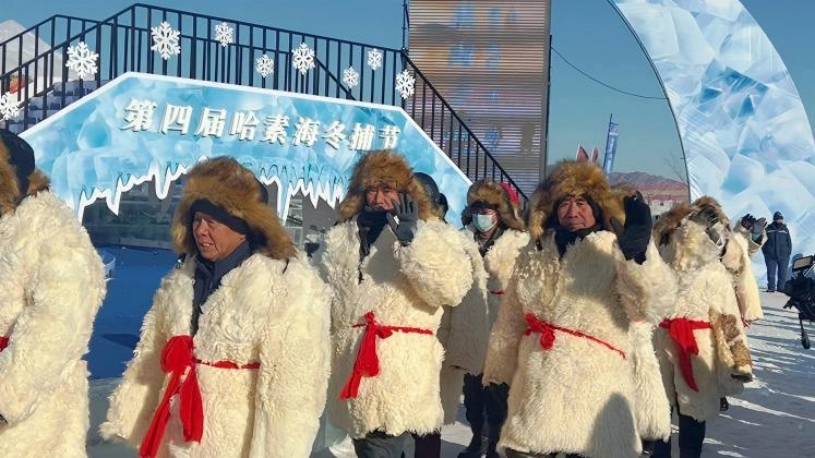 Winter fishing festival kicks off at Hasuhai Lake in Hohhot, N China's Inner Mongolia
