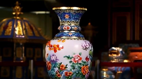 Trending in China | From flame to masterpiece: Jingtailan