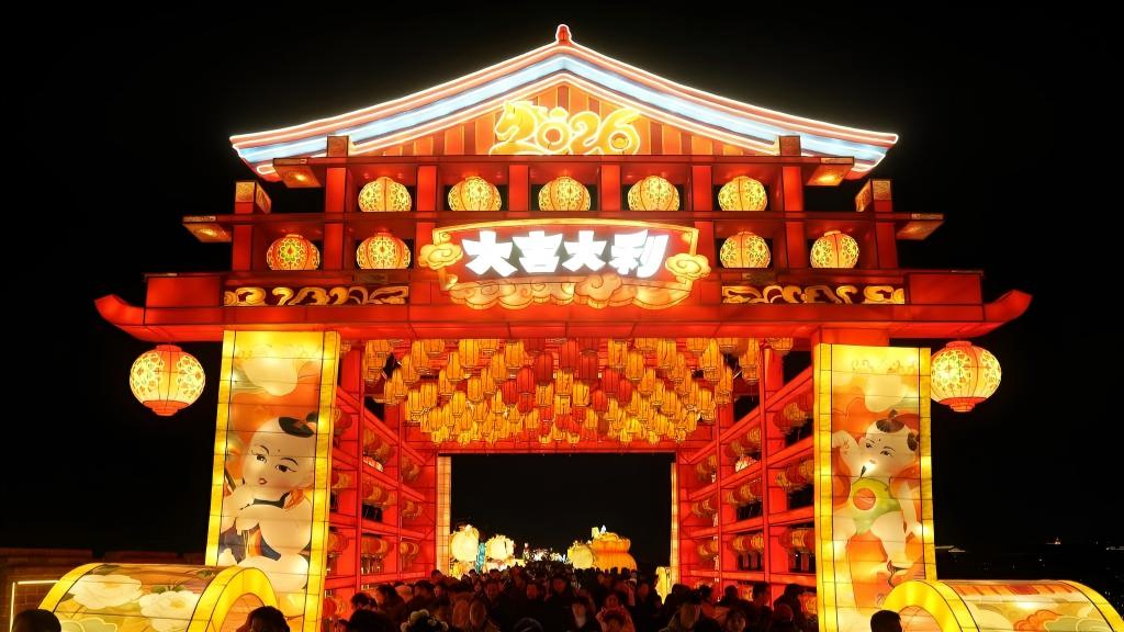 Festive events held for upcoming Spring Festival in China