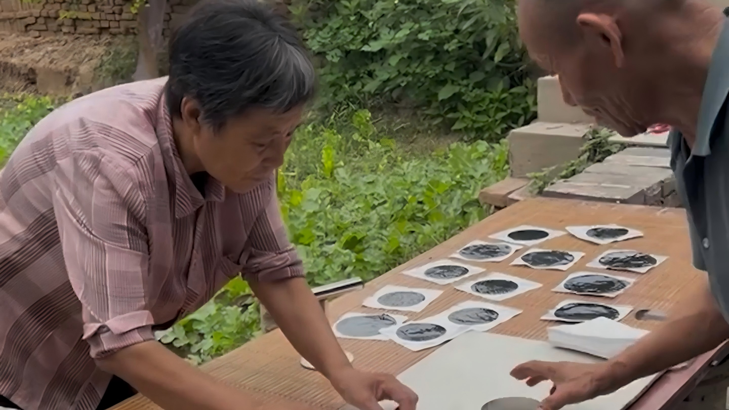 Trending in China | Pouring the perfect patch