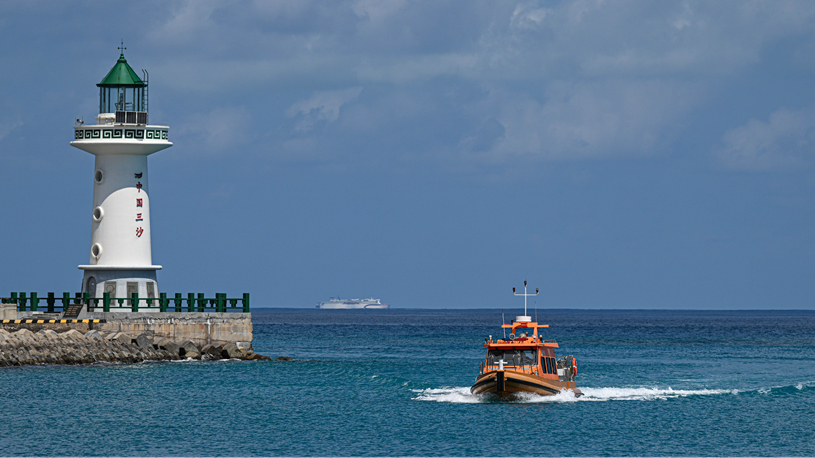 Maritime transport support vessels enhance Hainan's inter-island transportation
