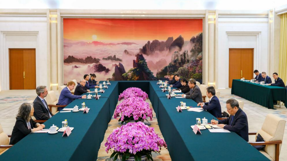 China, U.S. share broad space for cooperation, extensive common interests: Chinese vice premier