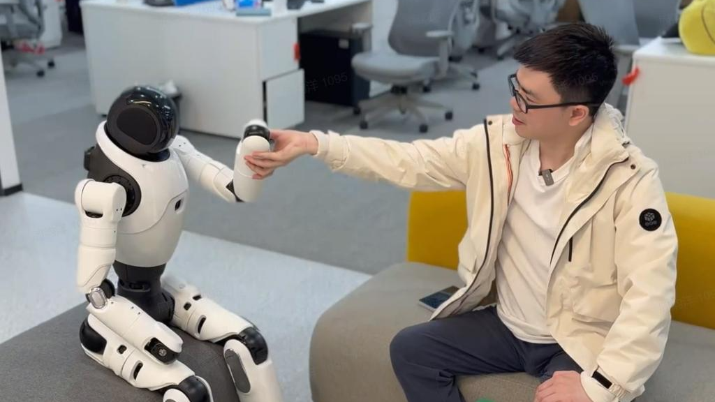Profile: A Chinese prodigy on a mission to bring robots to life