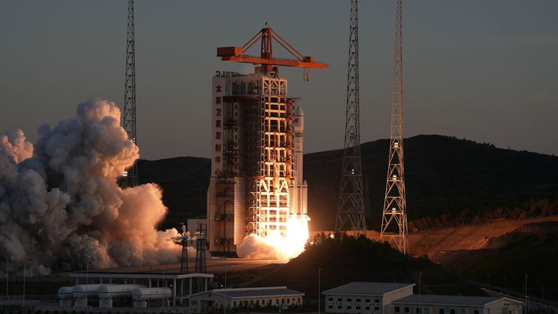 China launches new satellite group for commercial constellation