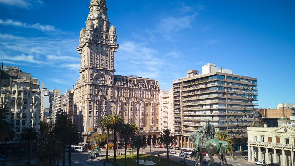 Uruguay announces visa waiver for Chinese citizens