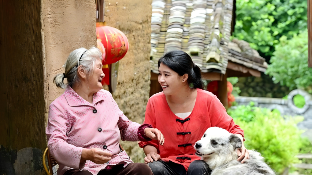 Young entrepreneur dedicated to rural revitalization through hard work