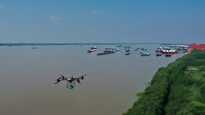 Drone deliveries on Yangtze River bring convenience to life on water