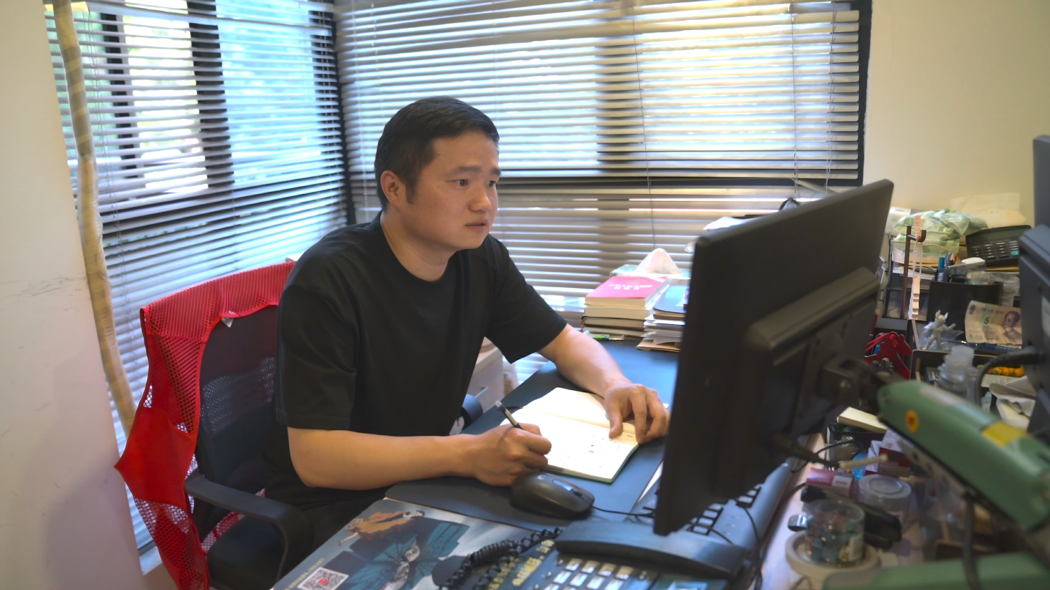 Finding meaning in small things: A grassroots worker's commitment to serving the people