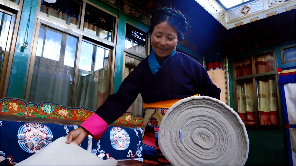 Pulu weaving tradition thrives in Kyimxi township, SW China's Xizang