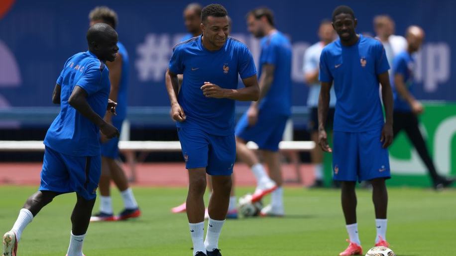 France and Spain train for 2026 FIFA World Cup semi-final match
