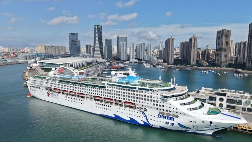 Cruise tour event kicks off as part of Qingdao Int'l Beer Festival in E China