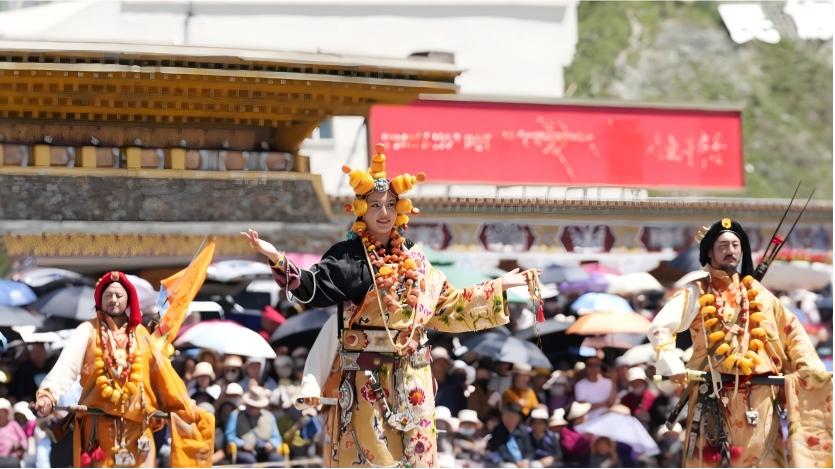 Parade celebrating intangible cultural heritage held in Yushu, NW China's Qinghai