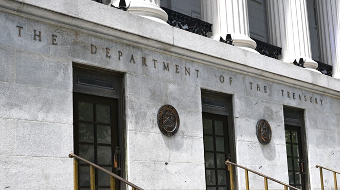 U.S. threatens "economic D-Day" sanctions on Iran