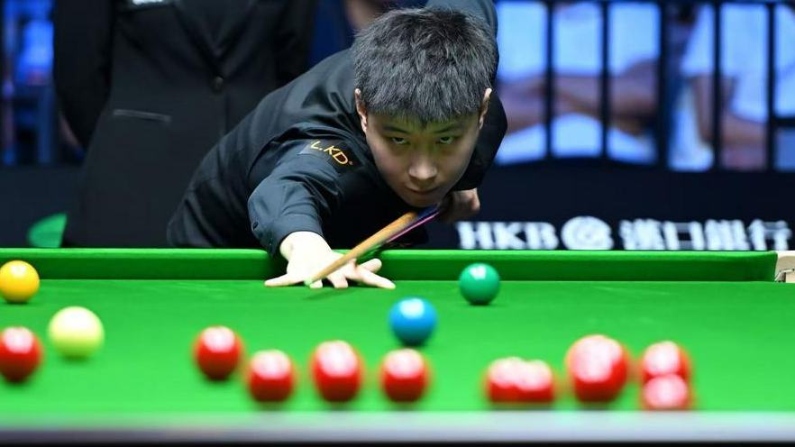 China's Zhao rises to World No. 1 after reaching snooker Wuhan Open semis