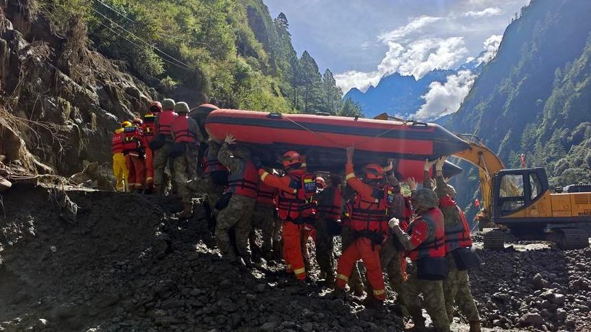All-out rescue operations underway after mudslide hits border port in Xizang