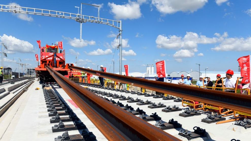 Tianjin-Weifang High-speed Railway enters track-laying phase