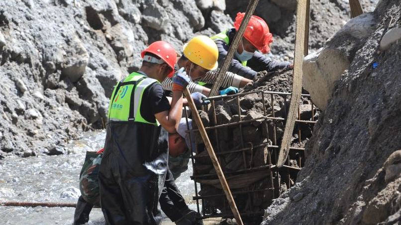Road reinforcement underway at core affected zone of mudslide-hit Gyirong Port in SW China's Xizang