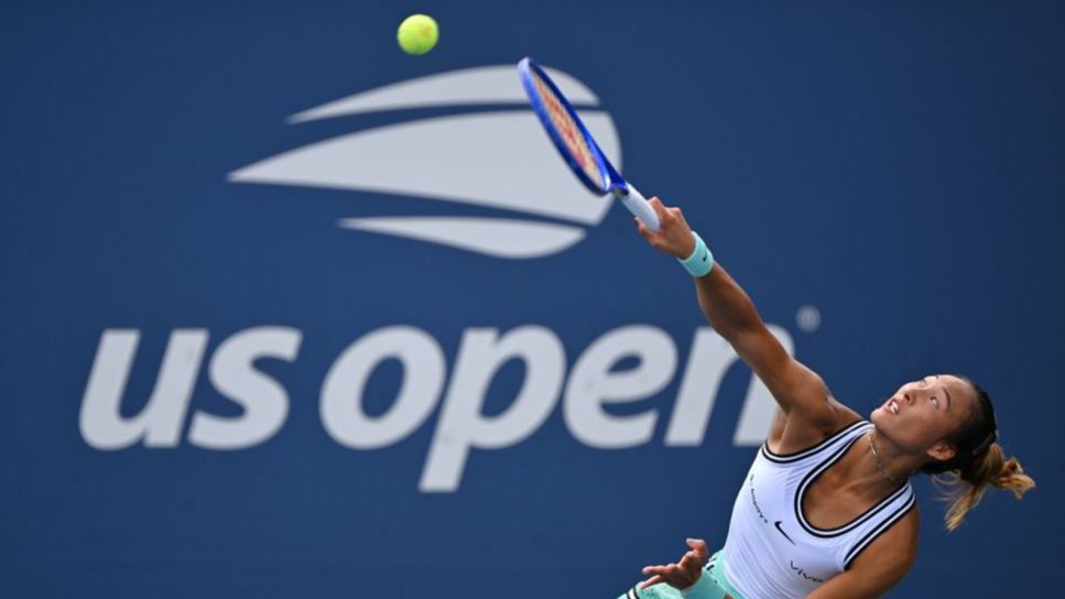 Zheng Qinwen reaches US Open last 16 with "classic comeback"