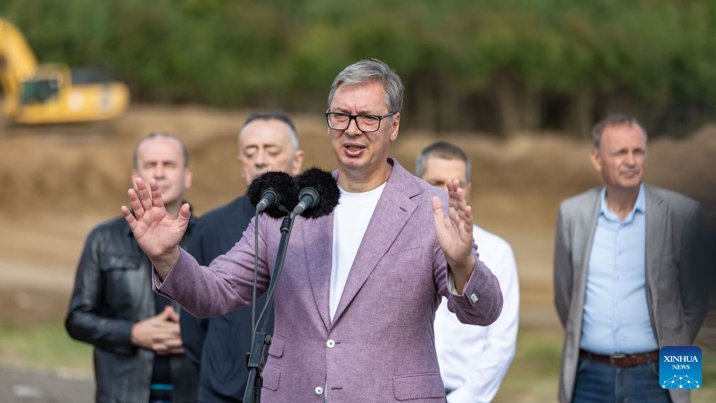Serbian president inspects expressway being constructed by Chinese company