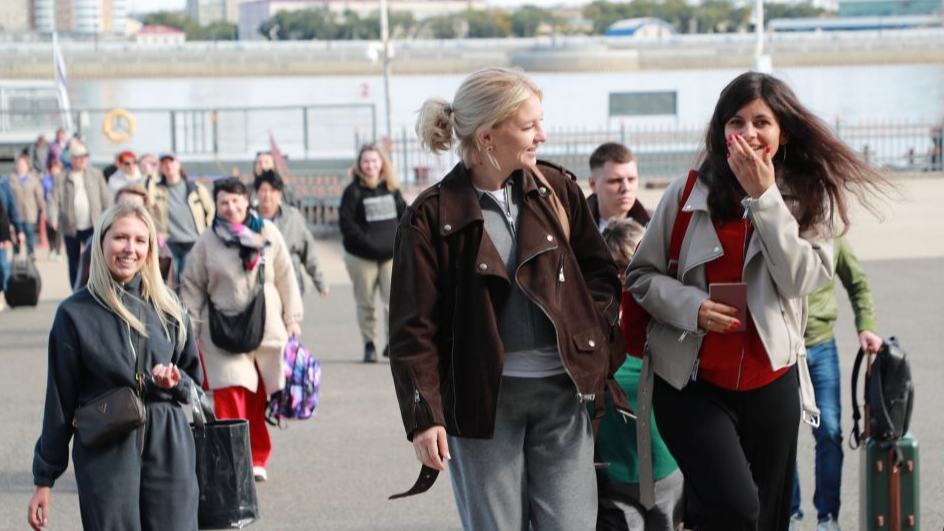 Cross-border passenger trips through Heihe Port hit 1 mln since beginning of 2026