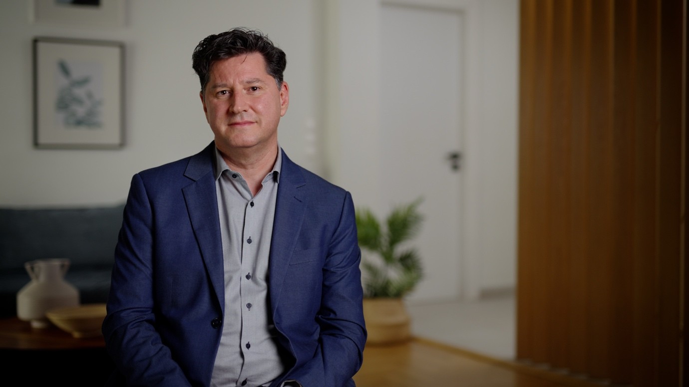 Vassilis Xiros: Shaping cross-cultural encounters on and off screen