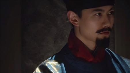 Vlogger showcases the beauty of traditional Chinese attire