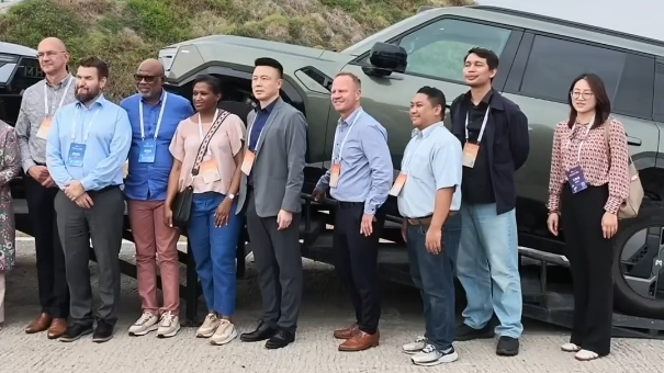 What kind of vehicle gets mayors from around the world lining up for a test ride?