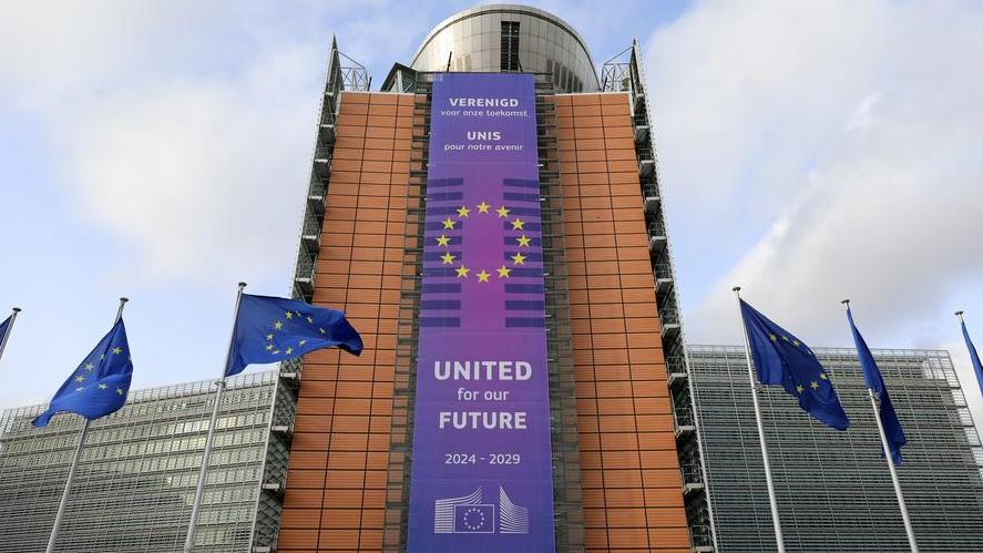 EU pays extra 100 bln euros for fossil fuel imports amid U.S.-Iran conflict