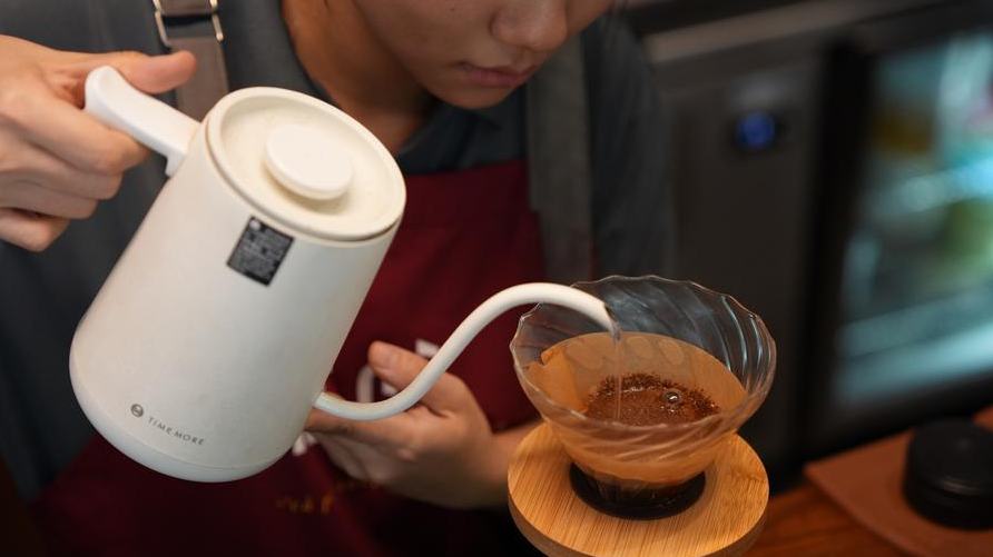 Brewing new trails, Yunnan coffee carries Chinese aroma across Asia-Pacific