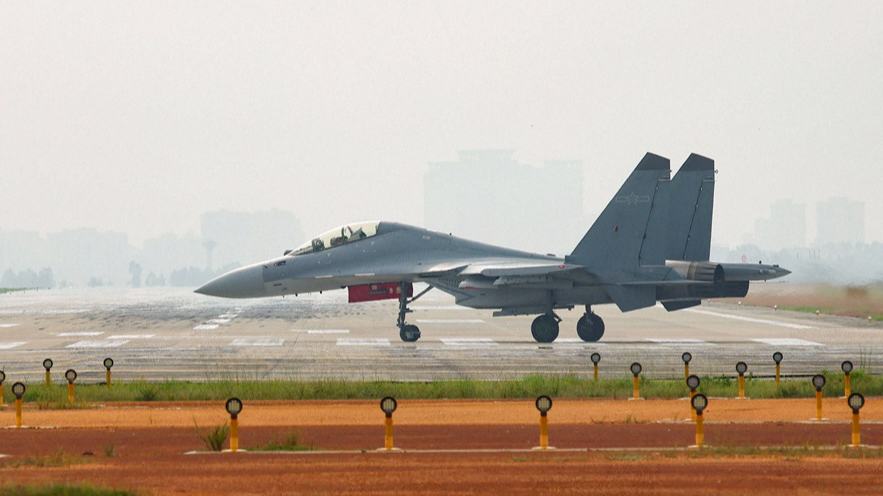 J-16 fighter jets in training