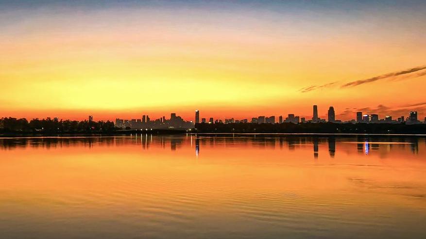 Sunset scenery of East Lake in Wuhan, central China's Hubei