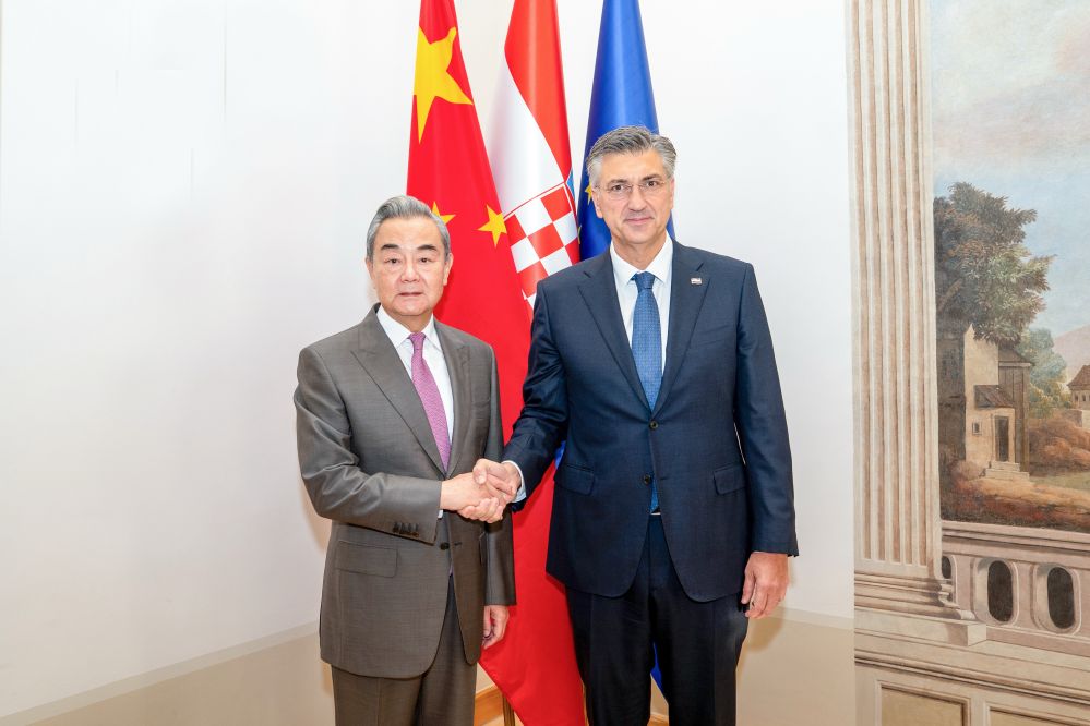 Croatian PM meets Chinese FM, voices willingness to expand bilateral cooperation